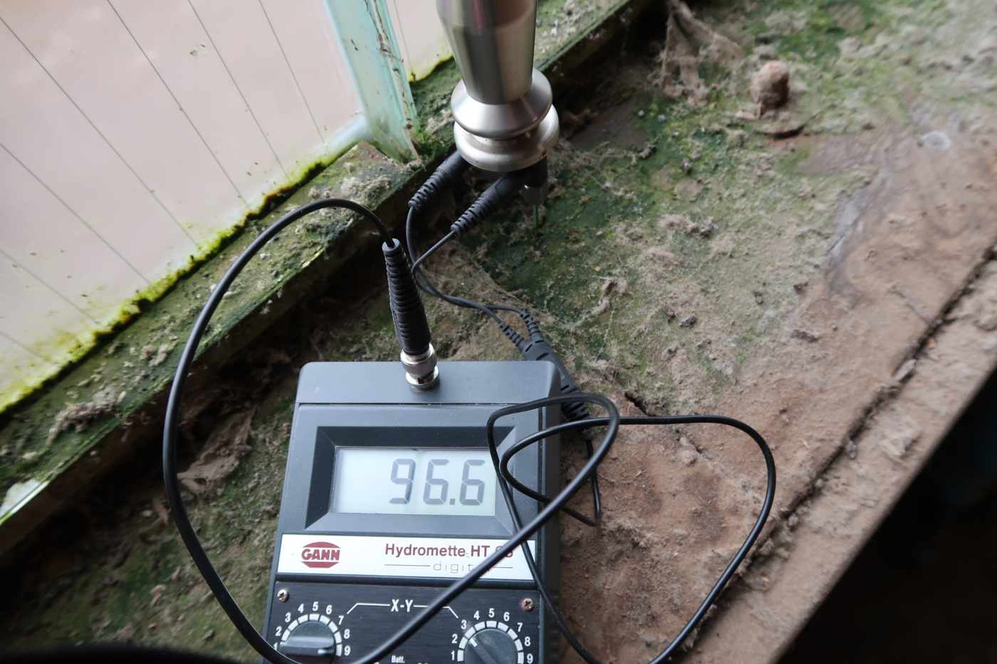Moisture measurement on a timber member